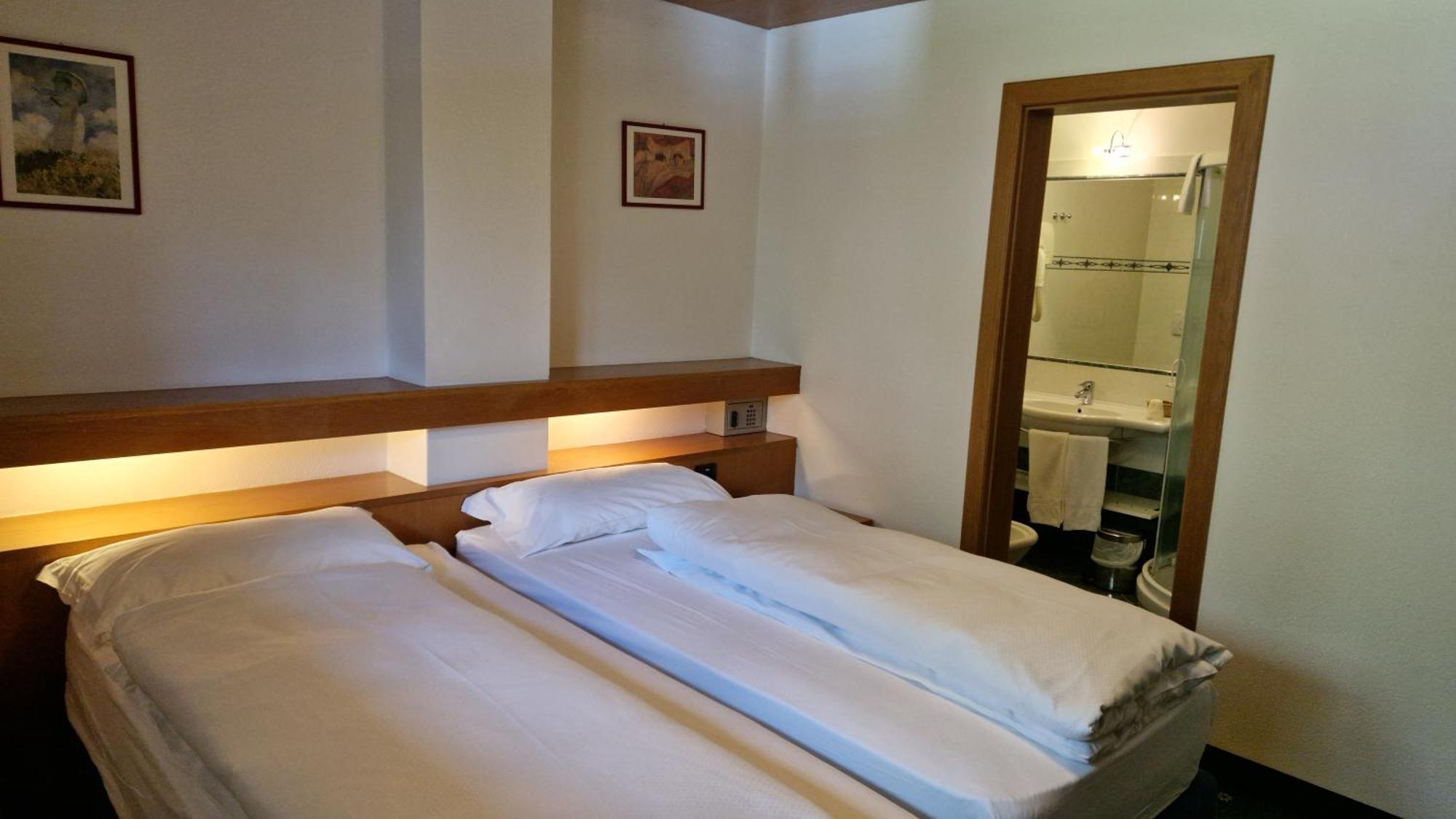 Hotel Roy Malga Ciapela Quarto foto